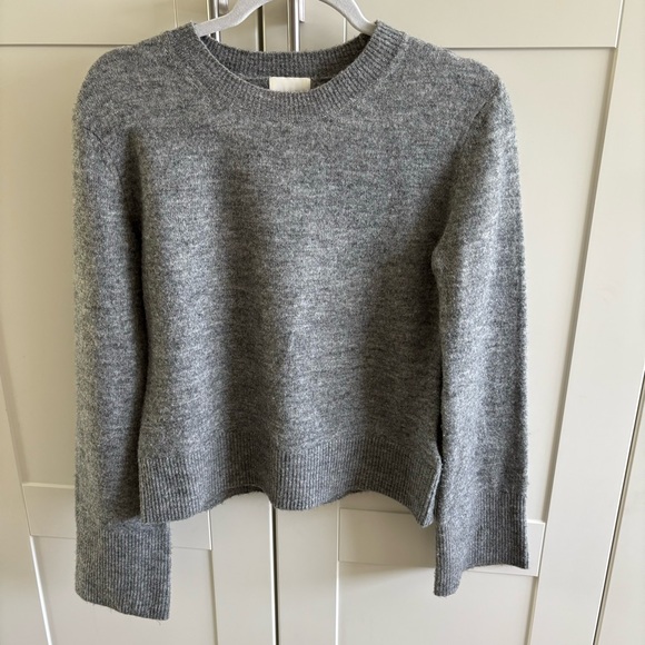 H&M Gray Women's Sweater - Picture 1 of 5